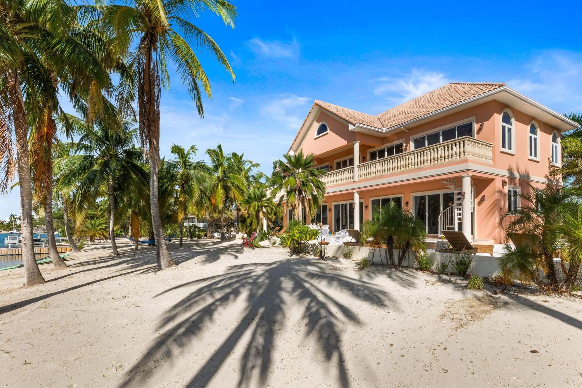 Holiday home Pieces Of Eight Luxe 6br *