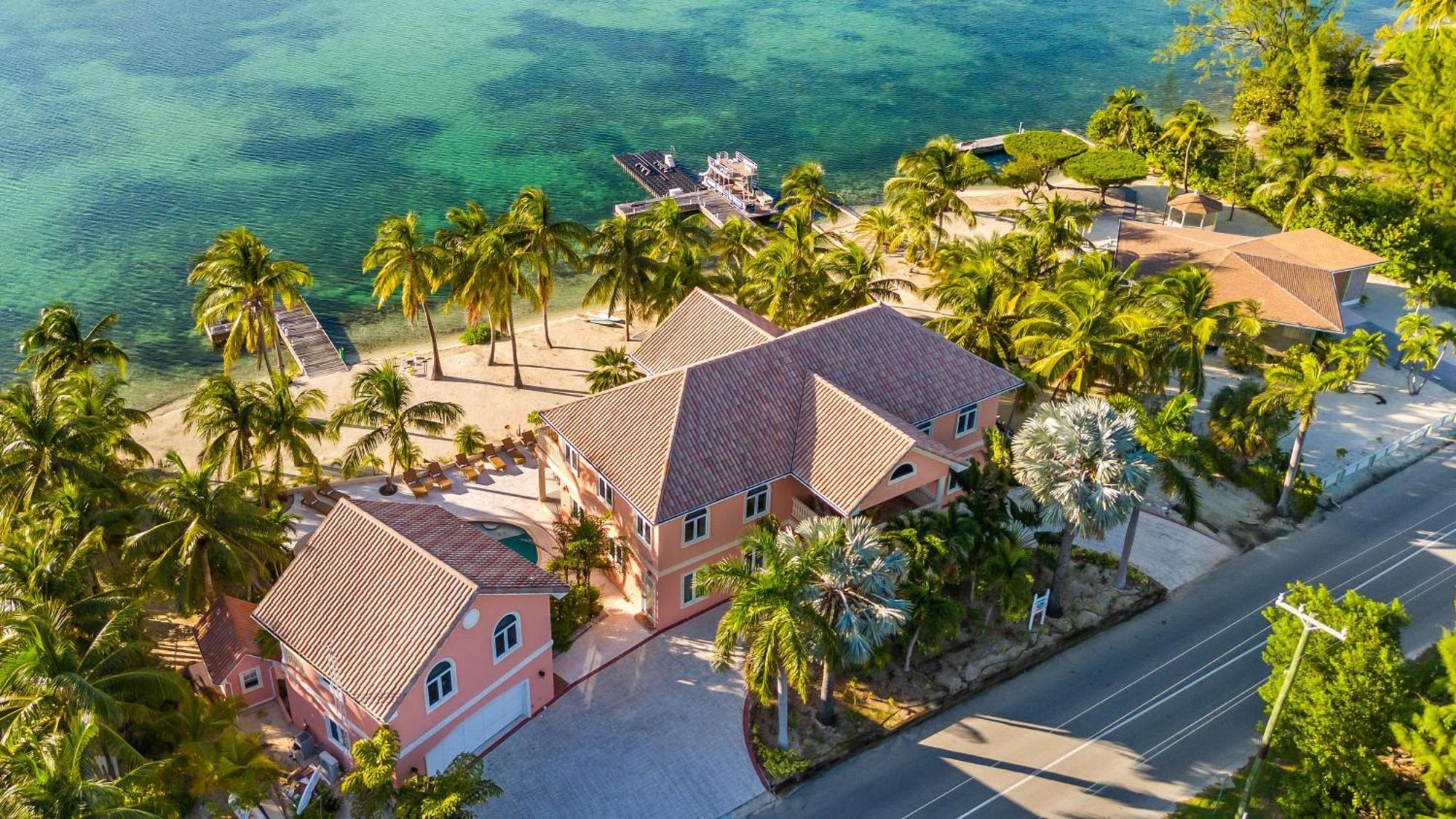 Holiday home Pieces Of Eight Luxe 6br