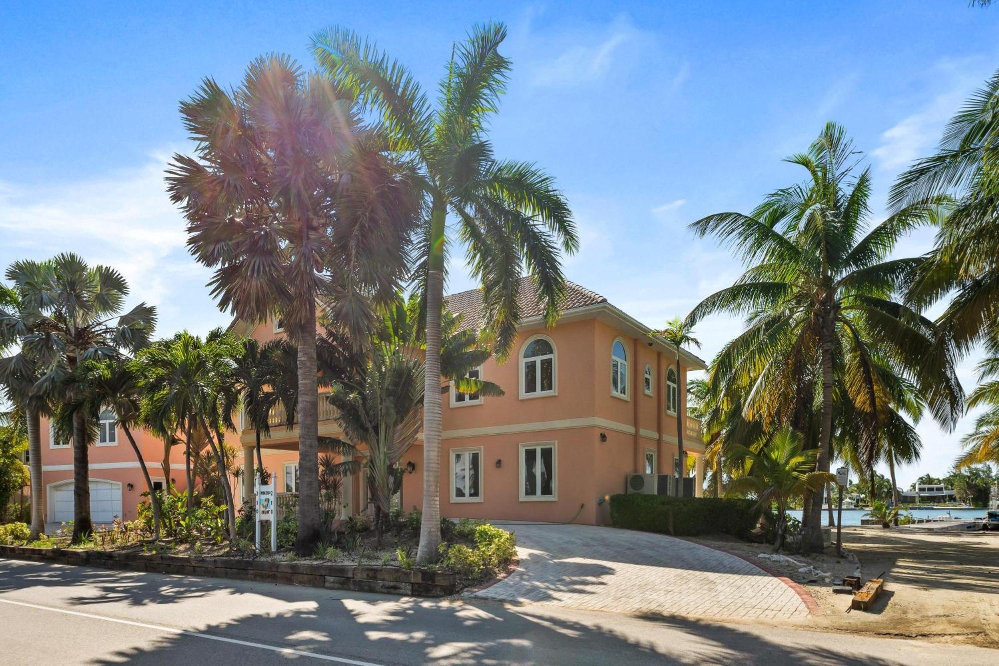 Pieces Of Eight Luxe 6br Driftwood Village