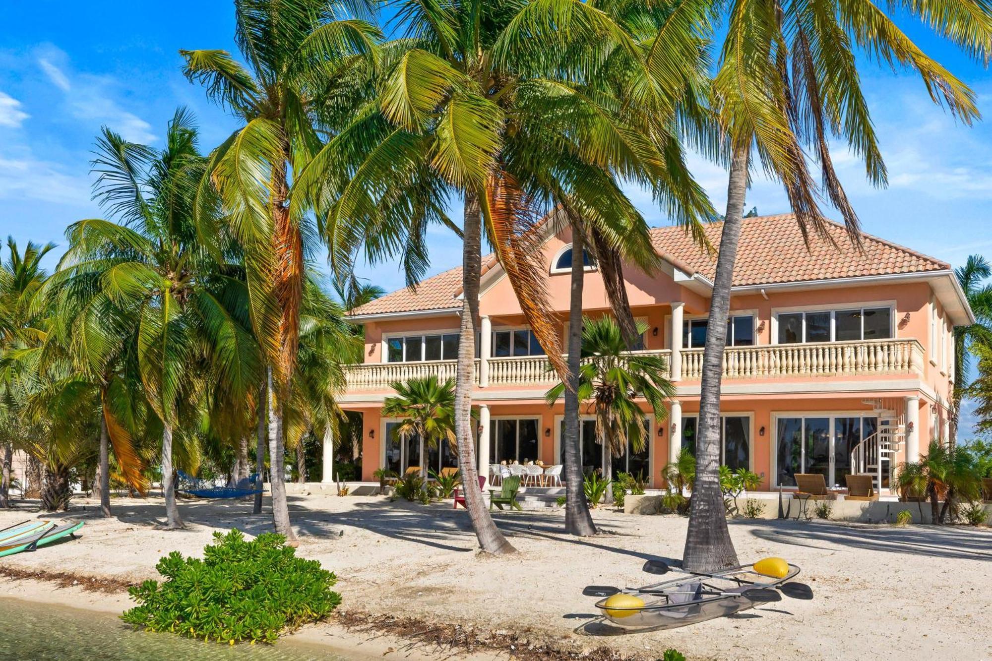 Pieces Of Eight Luxe 6br Holiday home Driftwood Village
