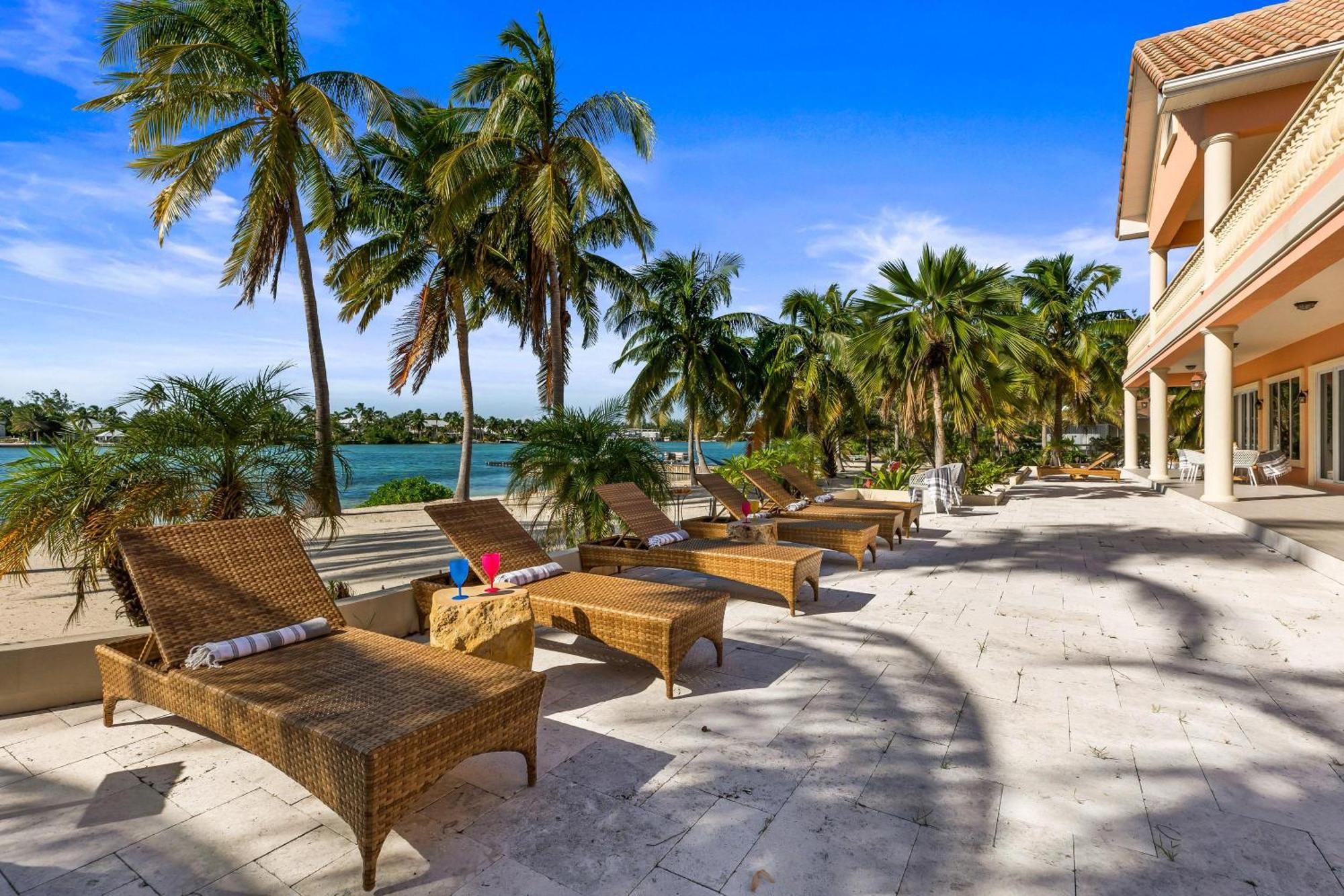 Pieces Of Eight Luxe 6br Driftwood Village