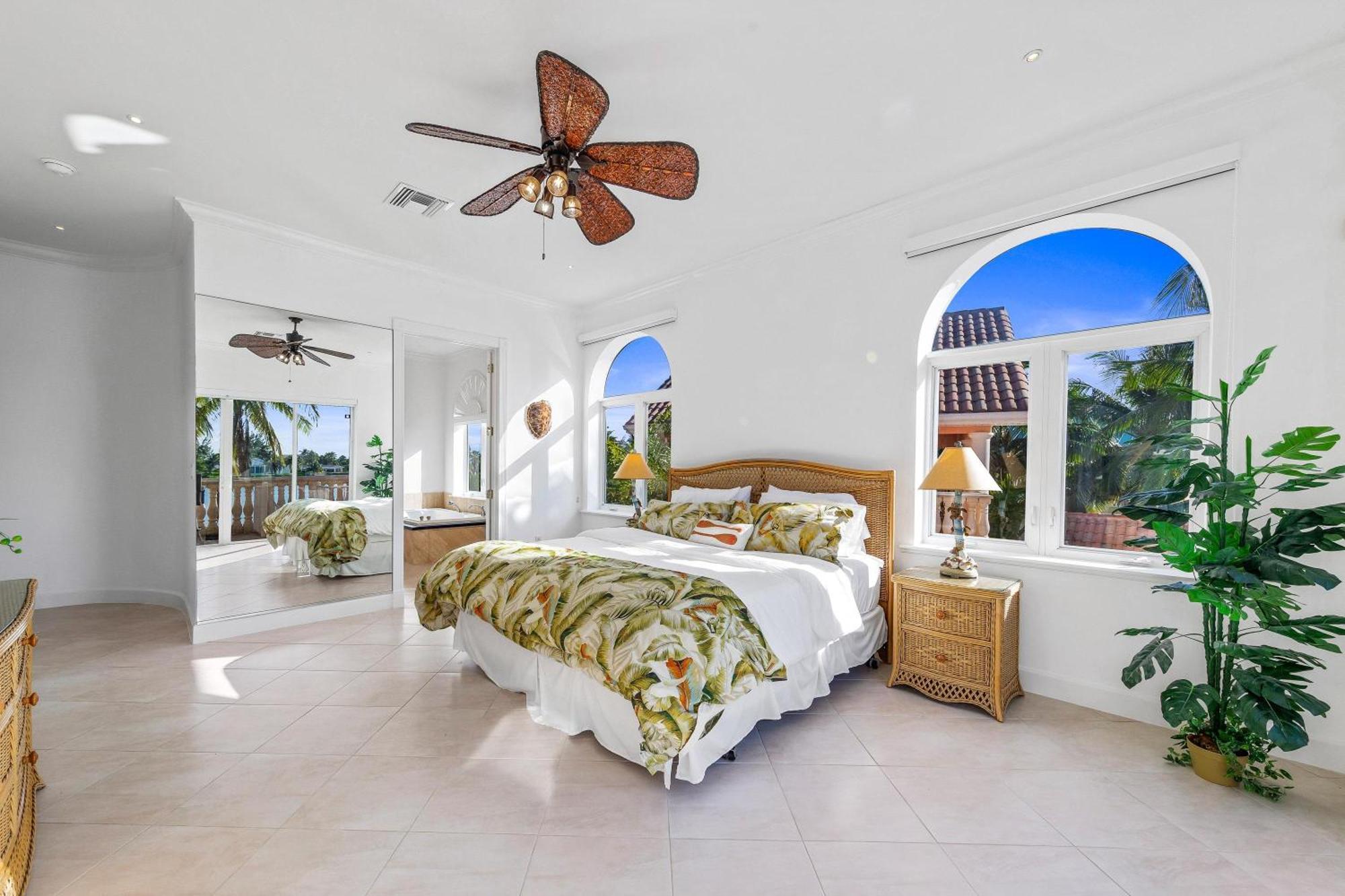 Pieces Of Eight Luxe 6br Holiday home