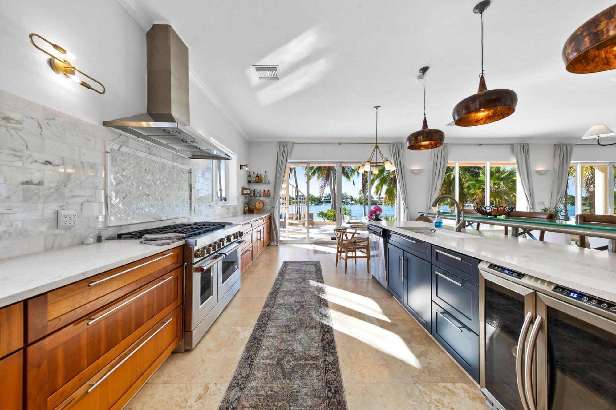 Pieces Of Eight Luxe 6br Holiday home *