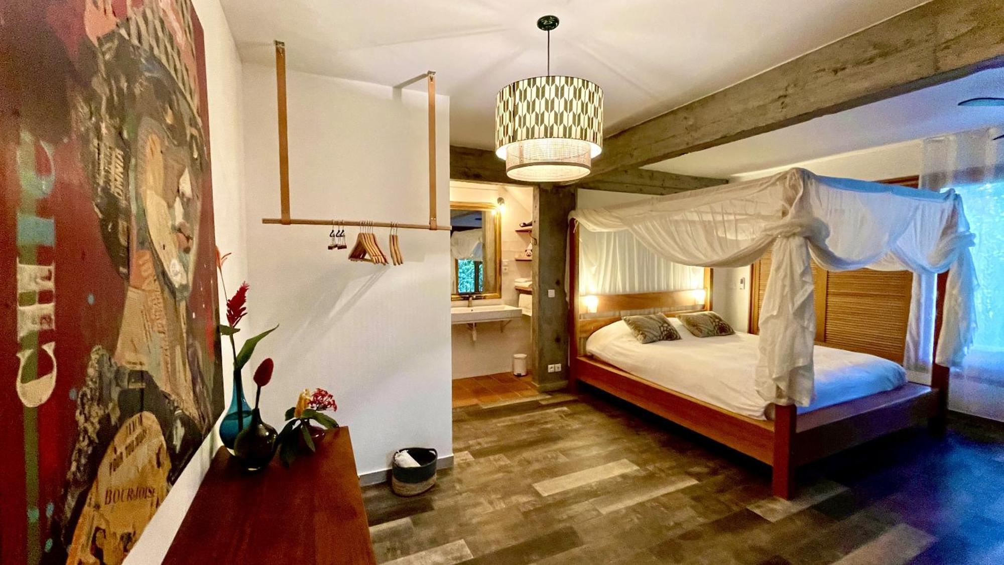 Habitation Cafeiere Samana Beausejour - Guest house Pointe-Noire