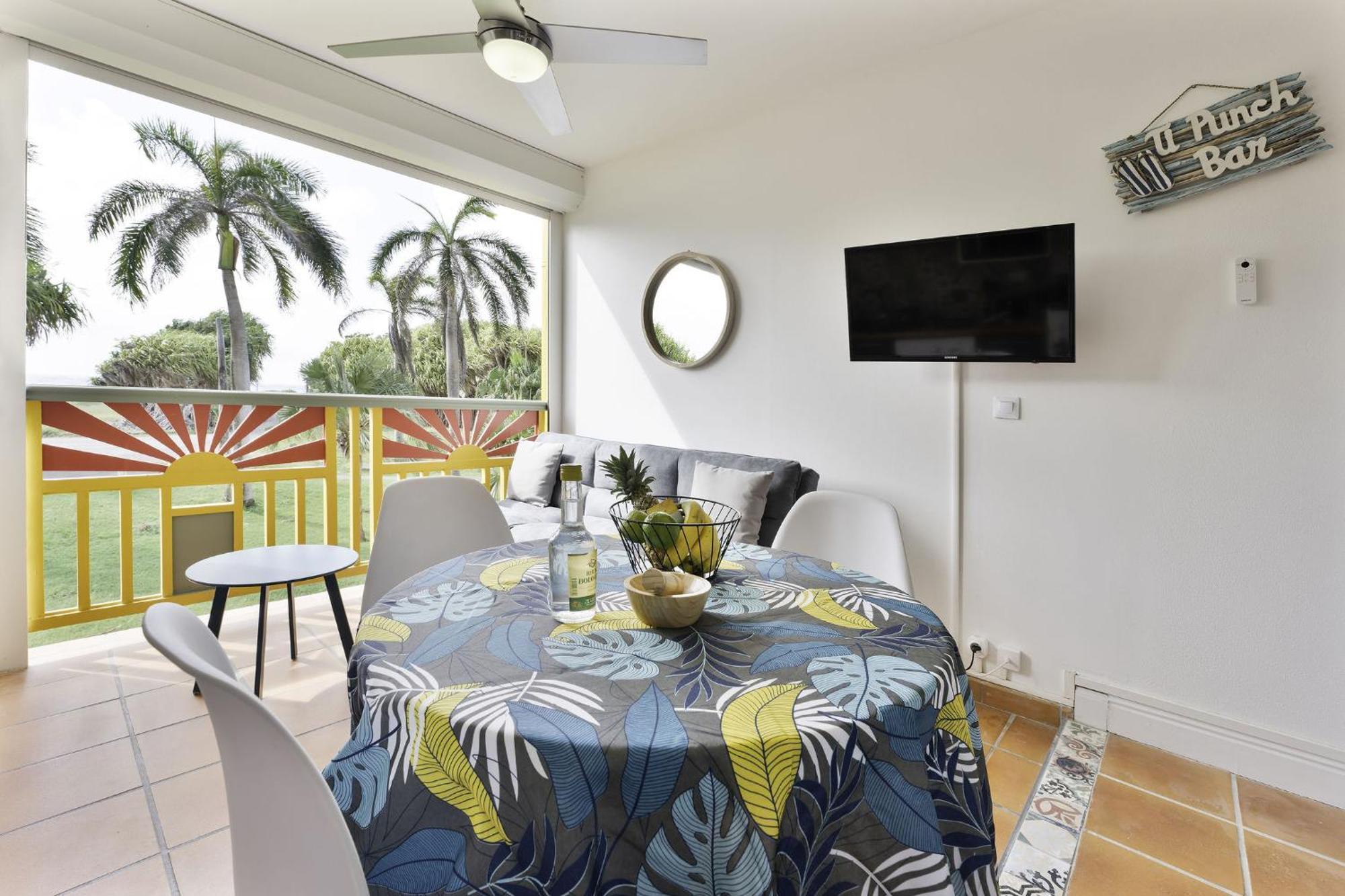 Le Ti' Paradis Tropical, Anse Des Rochers Vue Studio25m2 * Saint-Francois (Grande-Terre)