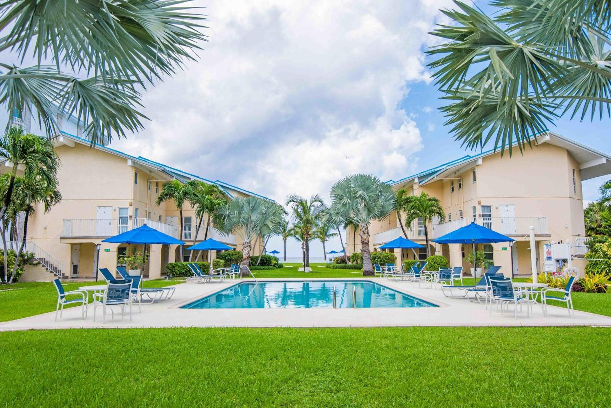 Enjoy Sunsets At Fully Equipped At The