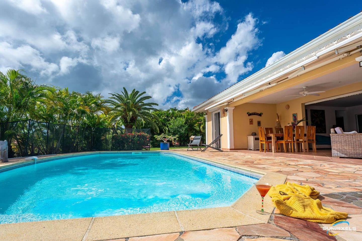 Bleue, Piscine, Vue Villa *