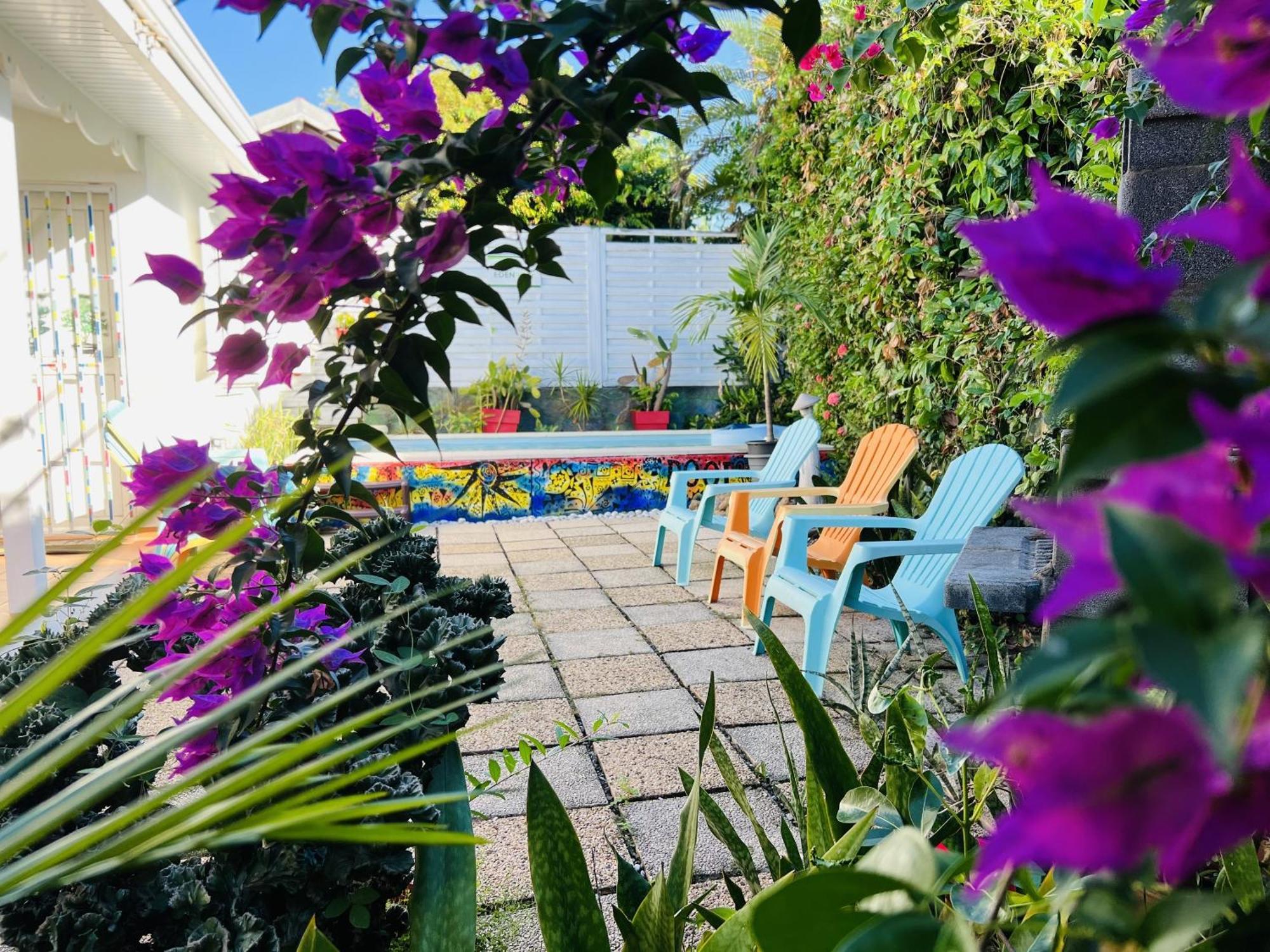 Guest house Eden Rock 3*