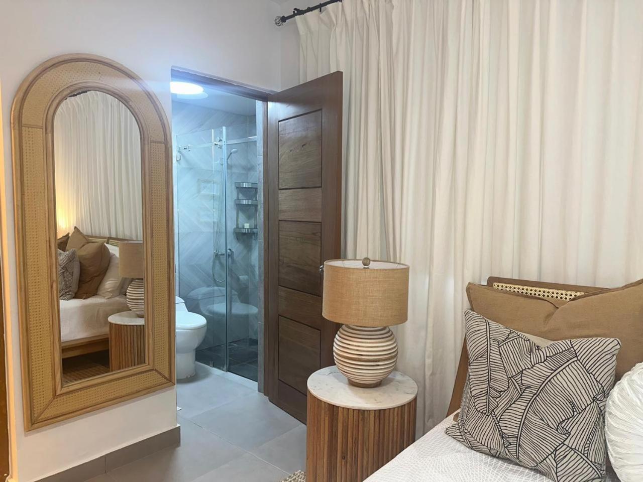 Apartment Luxury 2 Bedroom Apt, 1 Min Walk To Punta Popy Beach, Pool, Ac, Fast Wifi, In Terrenas Las Terrenas