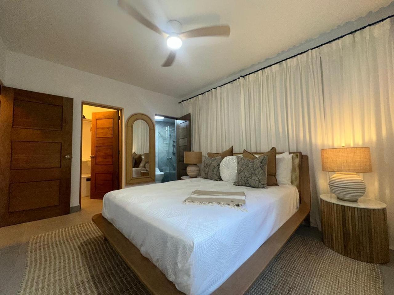 Luxury 2 Bedroom Apt, 1 Min Walk To Punta Popy Beach, Pool, Ac, Fast Wifi, In Terrenas * Las Terrenas