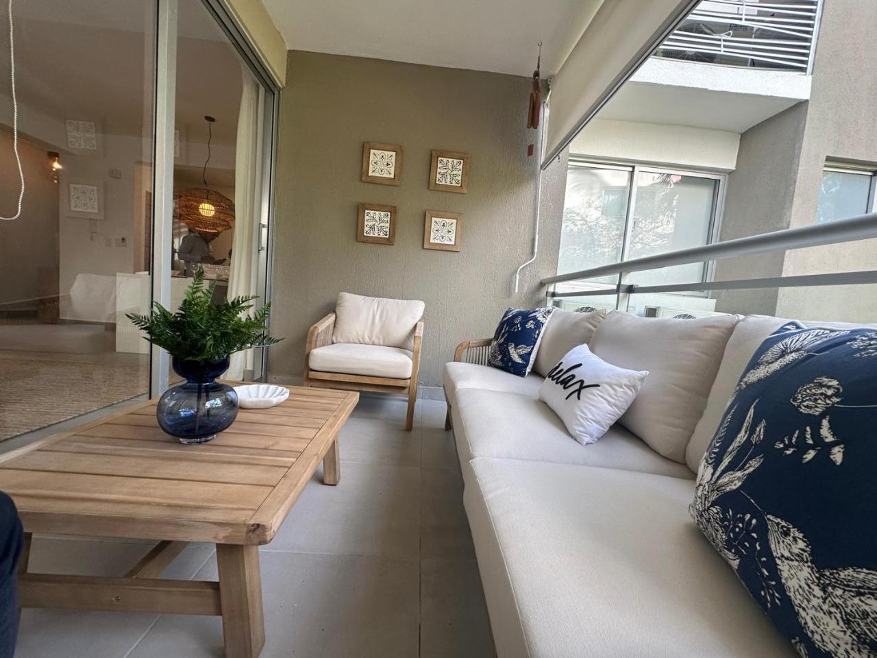 Luxury 2 Bedroom Apt, 1 Min Walk To Punta Popy Beach, Pool, Ac, Fast Wifi, In Terrenas Apartment Las Terrenas