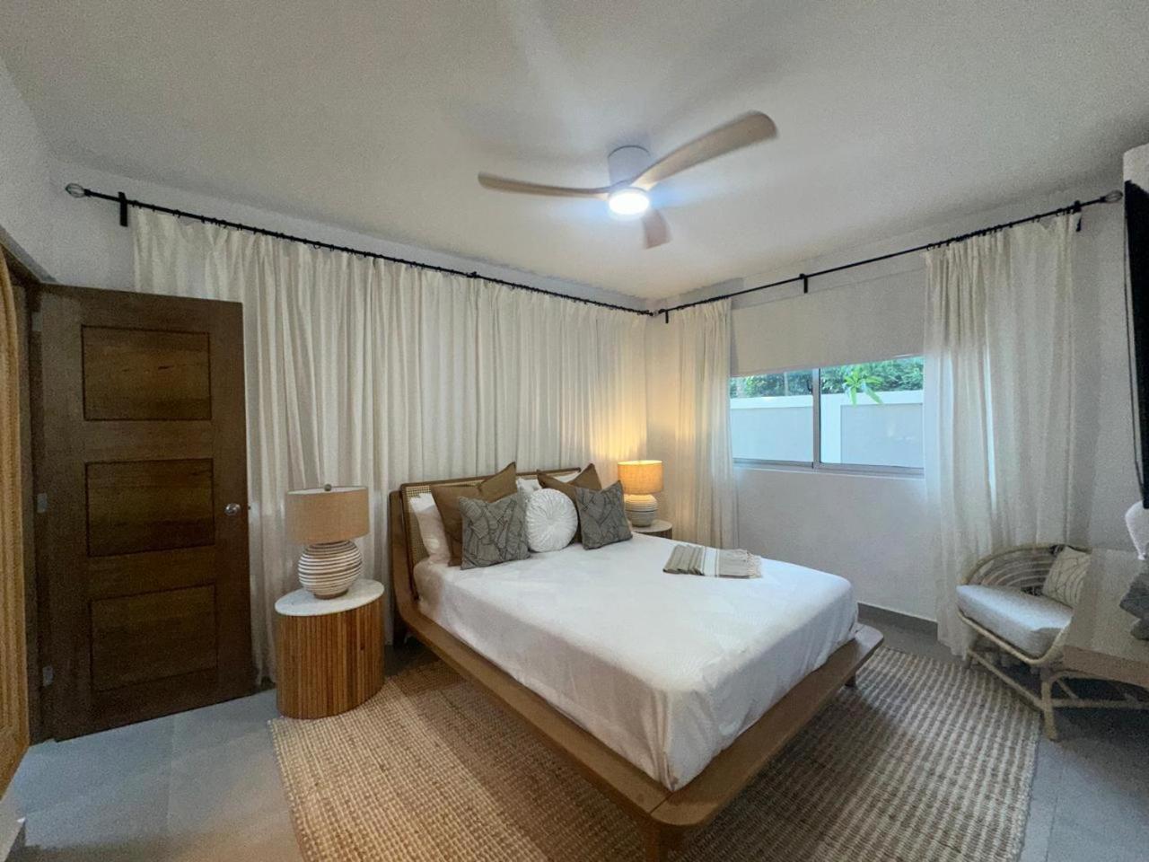 Luxury 2 Bedroom Apt, 1 Min Walk To Punta Popy Beach, Pool, Ac, Fast Wifi, In Terrenas * Las Terrenas