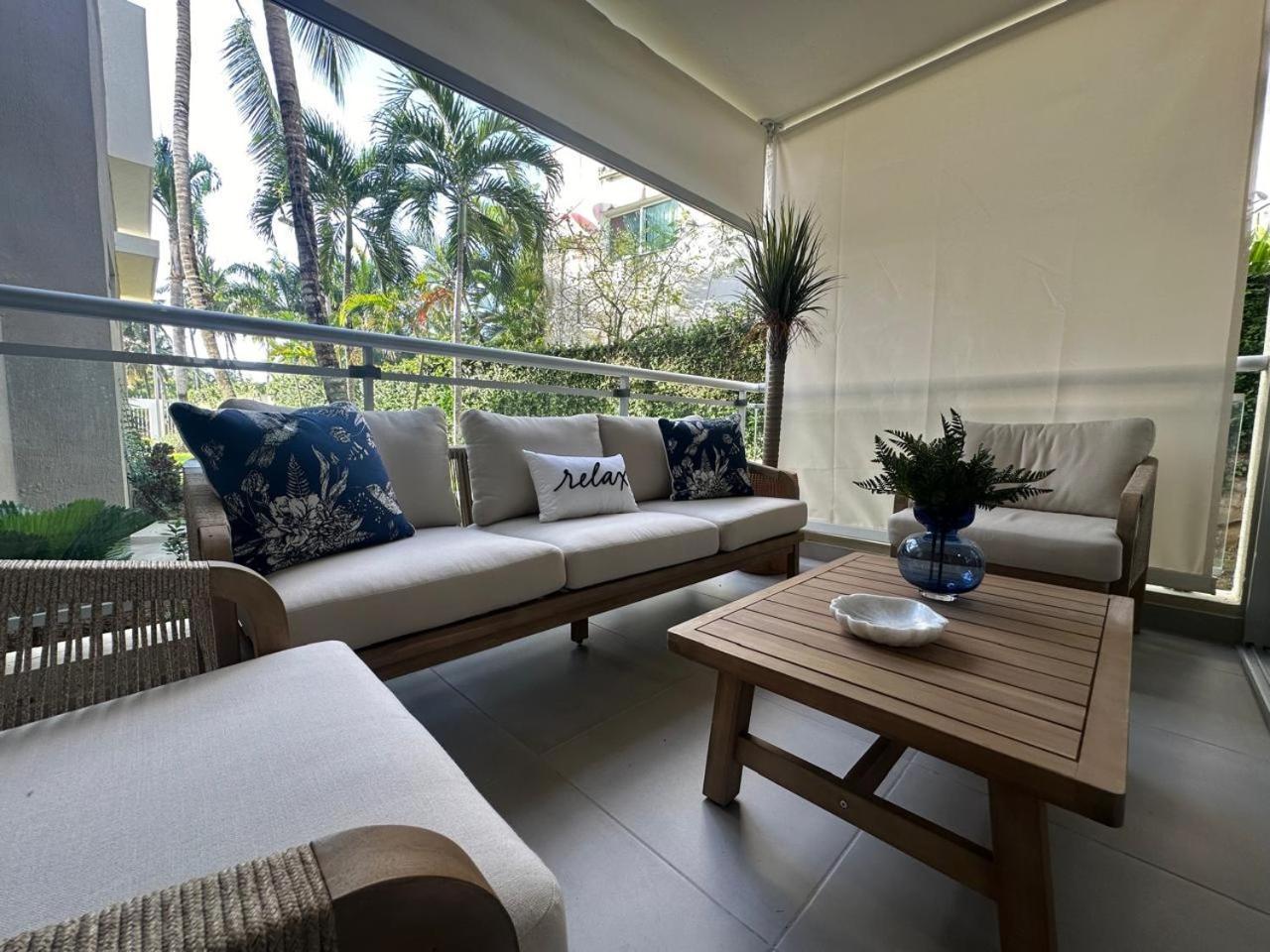 Luxury 2 Bedroom Apt, 1 Min Walk To Punta Popy Beach, Pool, Ac, Fast Wifi, In Terrenas Apartment *