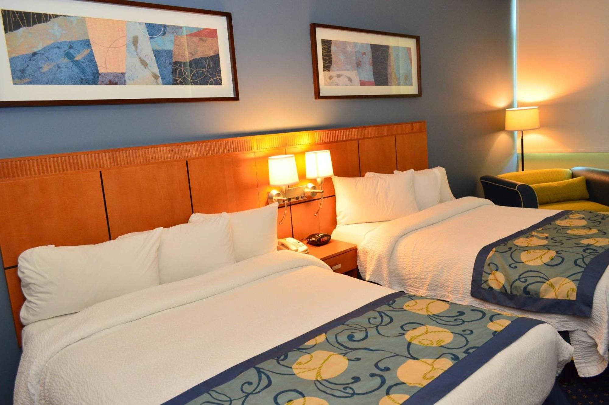 Hotel Courtyard 3*