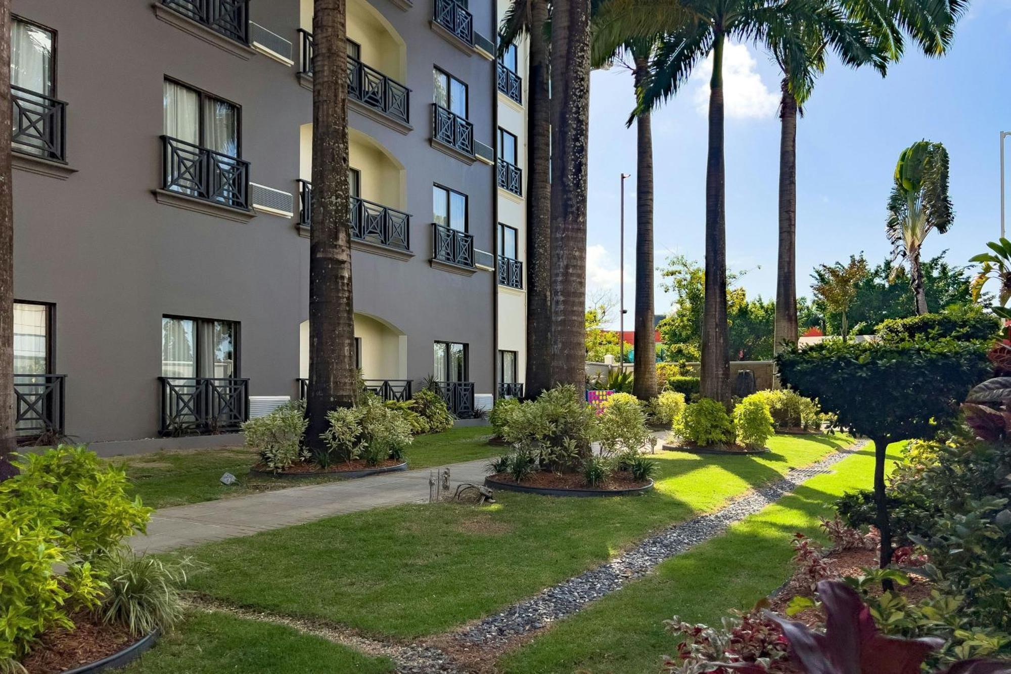 Courtyard By Marriott Hotel Port of Spain