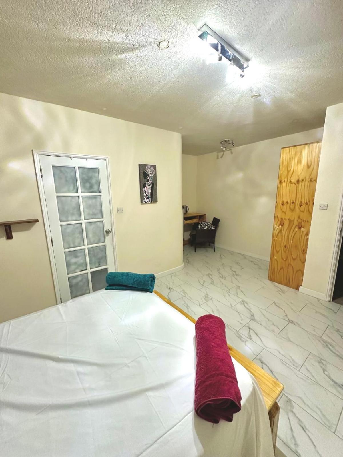 Shkyblue Guest house