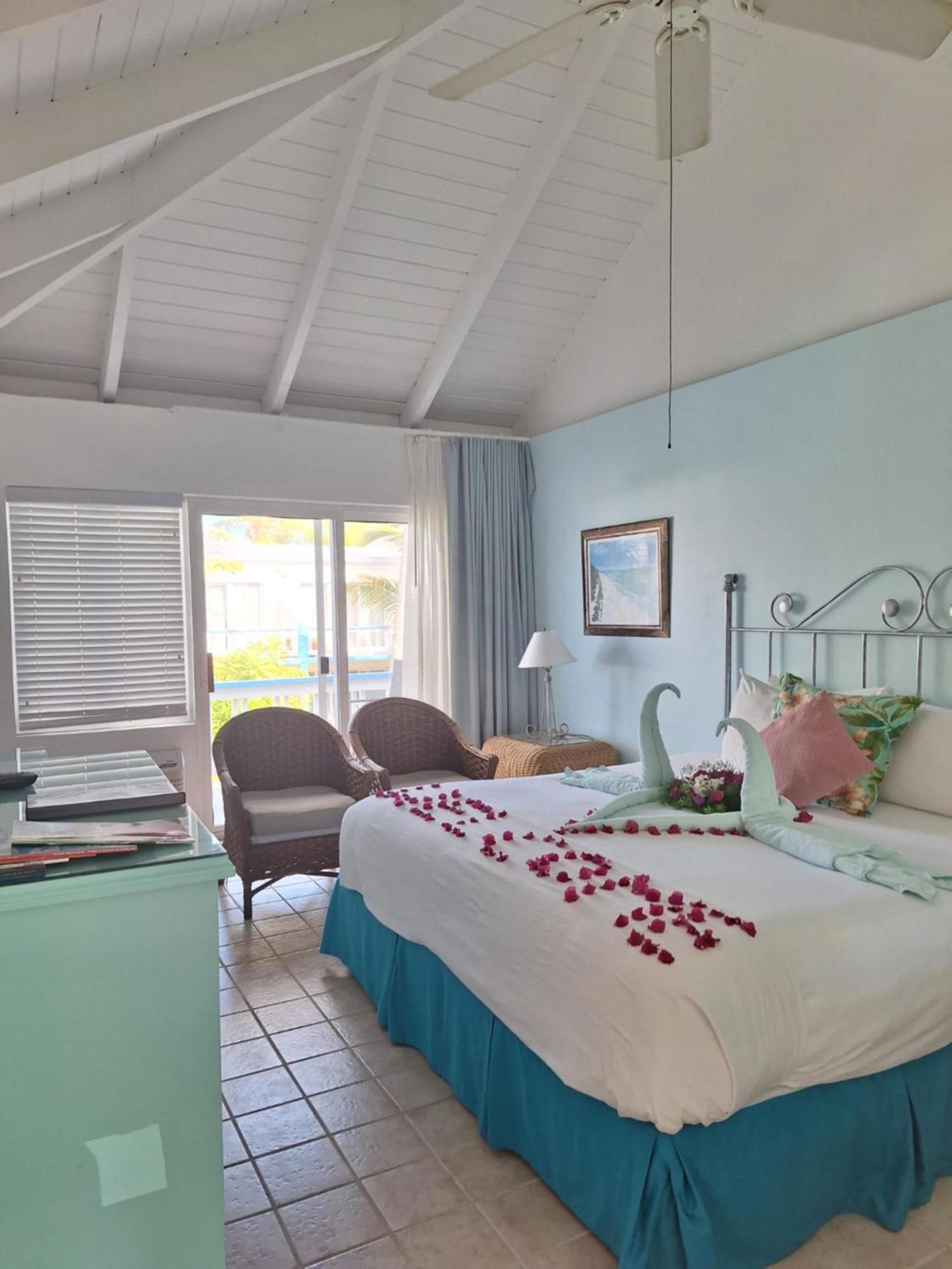 Sibonne Beach Hotel Grace Bay