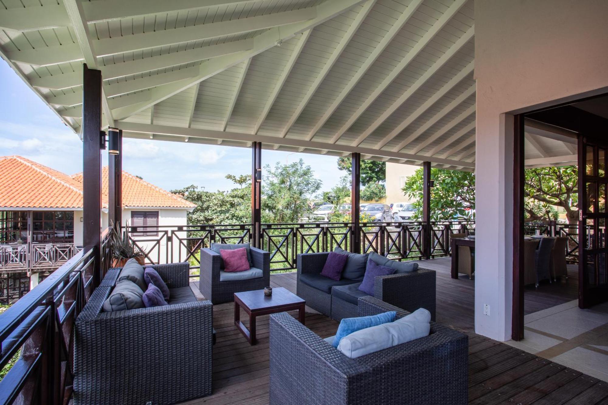 Villa's Villa