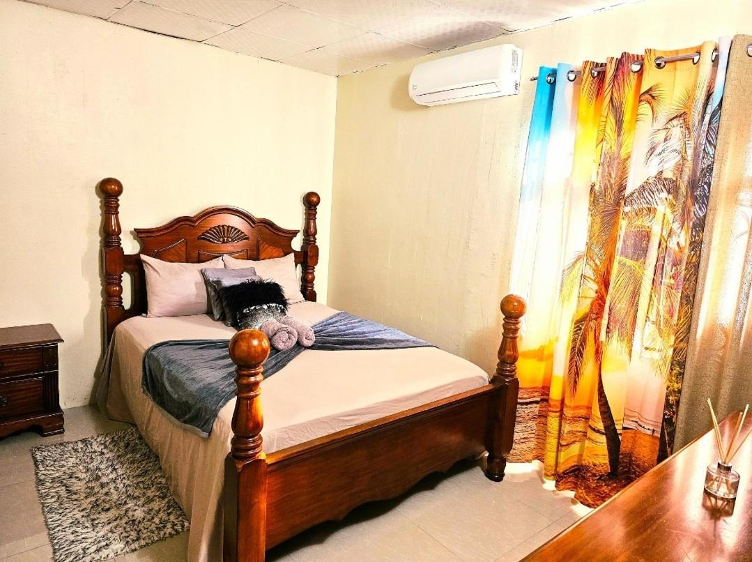 Villa Travelholics Getaways Piarco