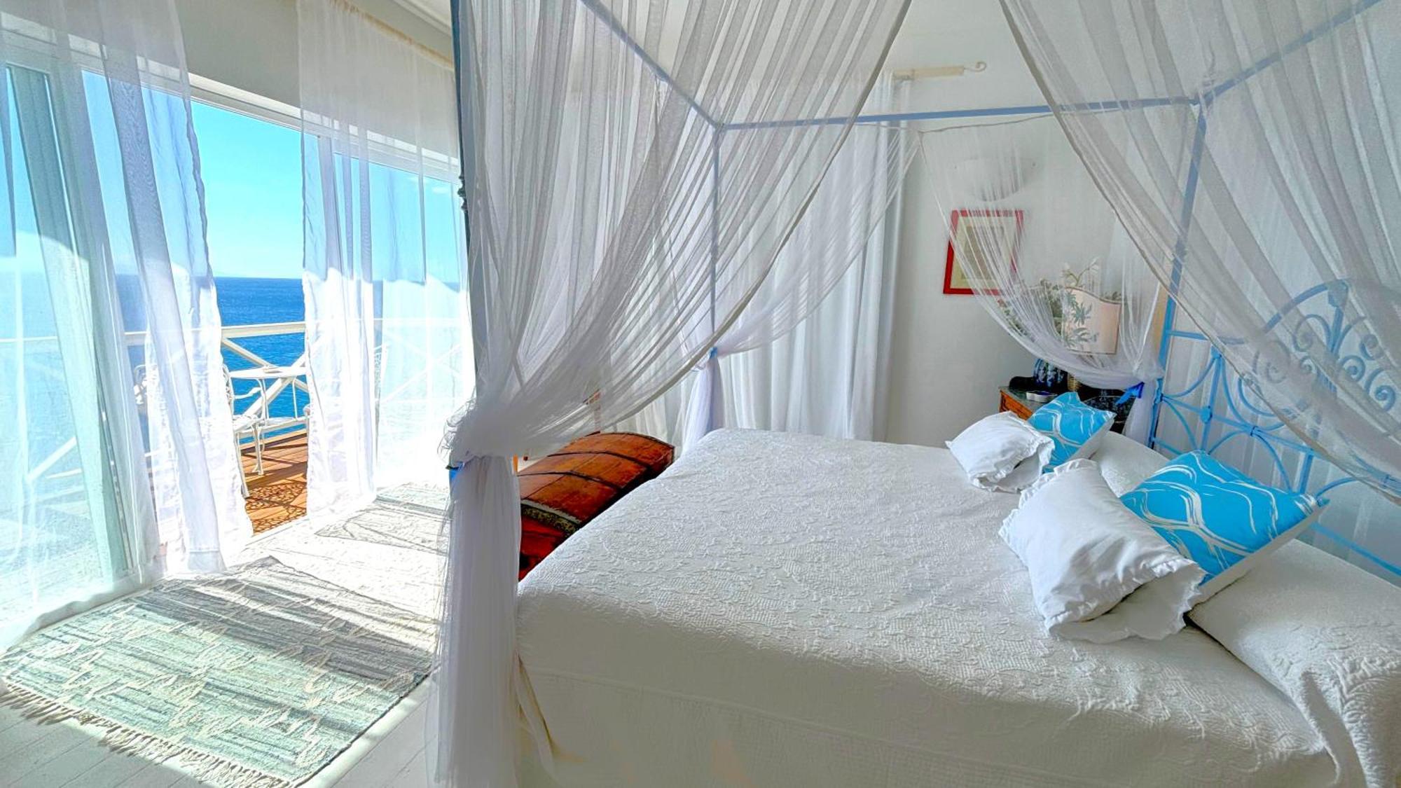 Dolcevita Cliff Private By Klabhouse - Adults Only Bed & Breakfast