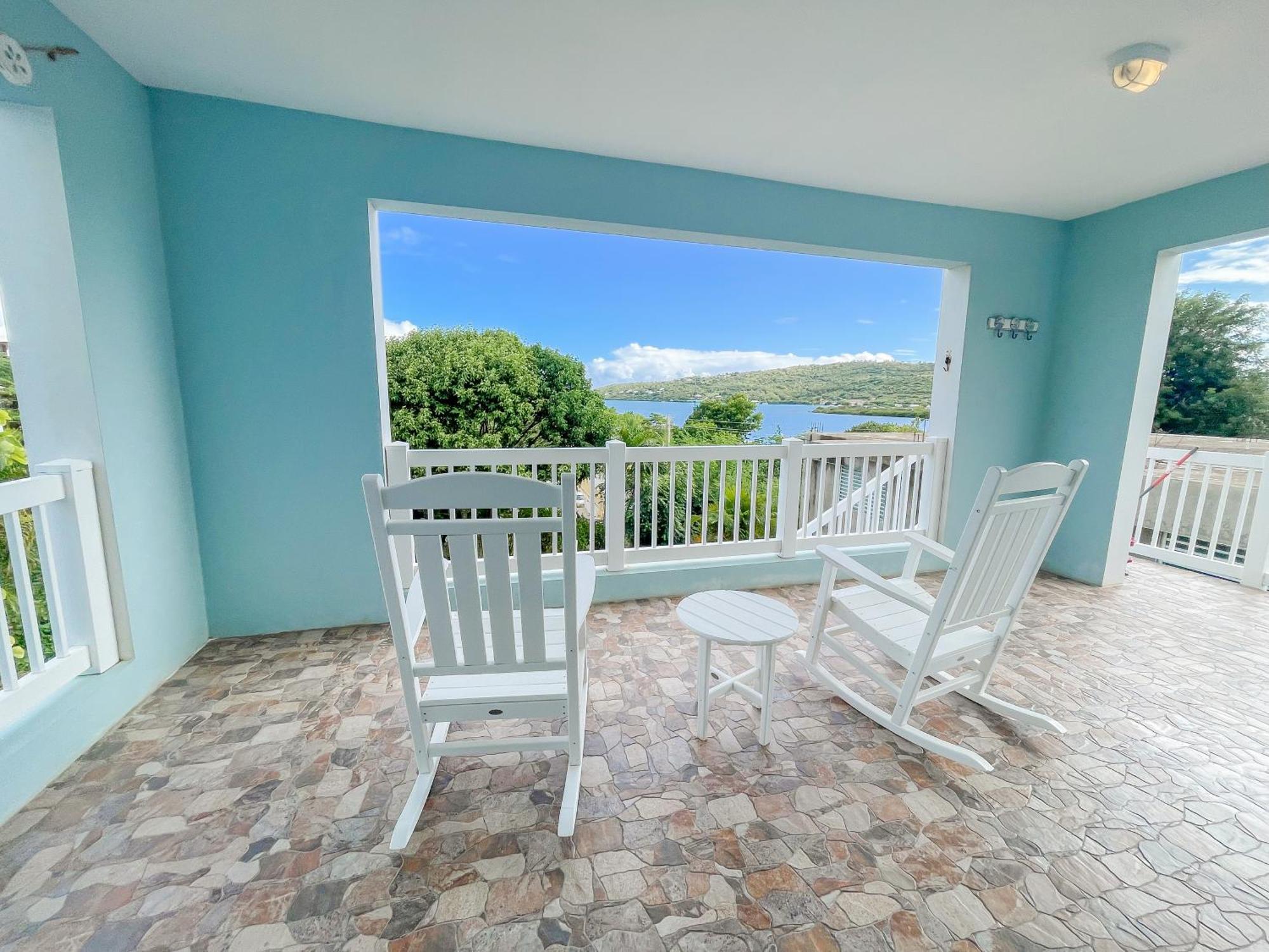 Island Charm Culebra & *