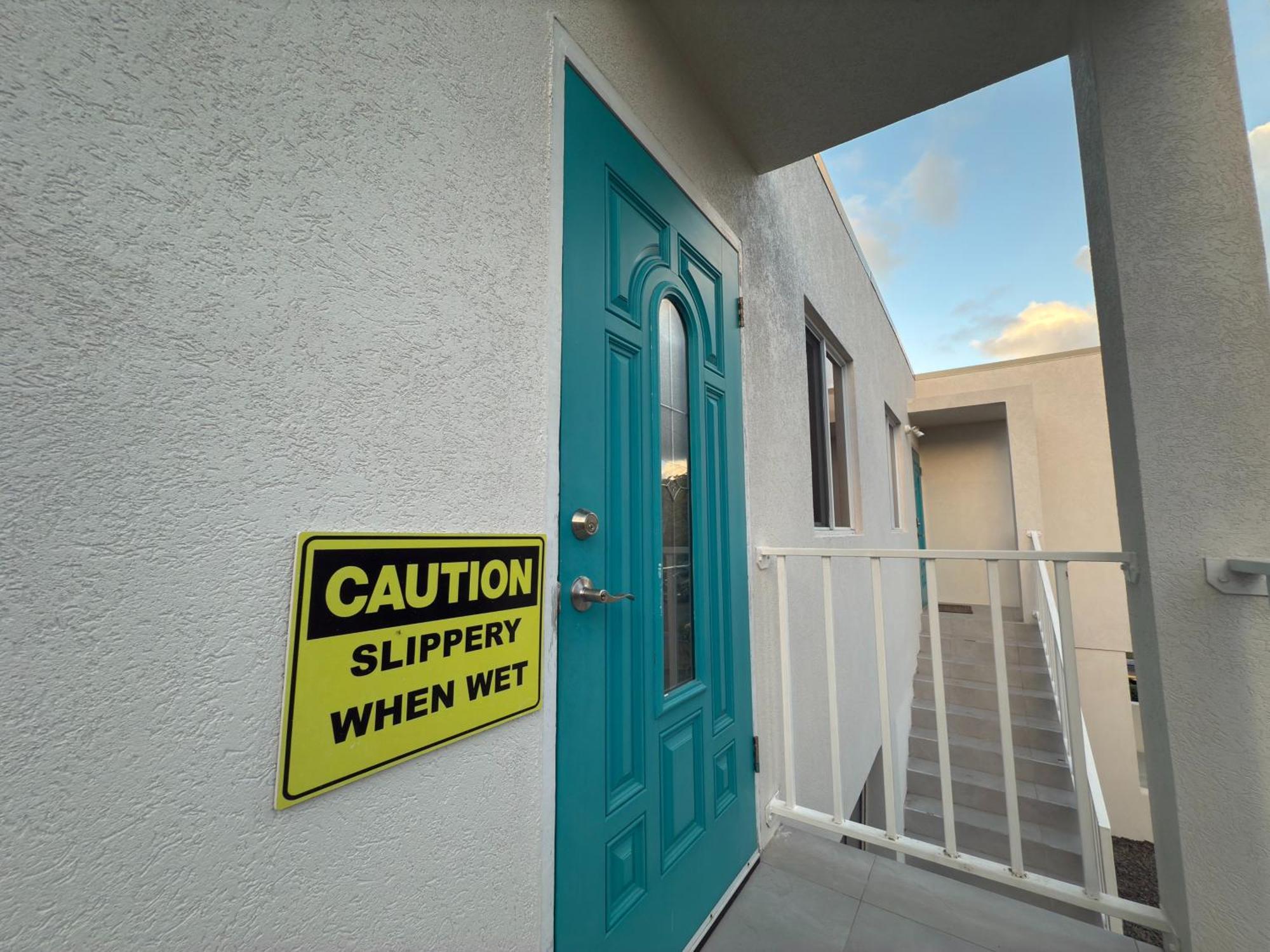 Hilltop Unit #2 * Gros Islet