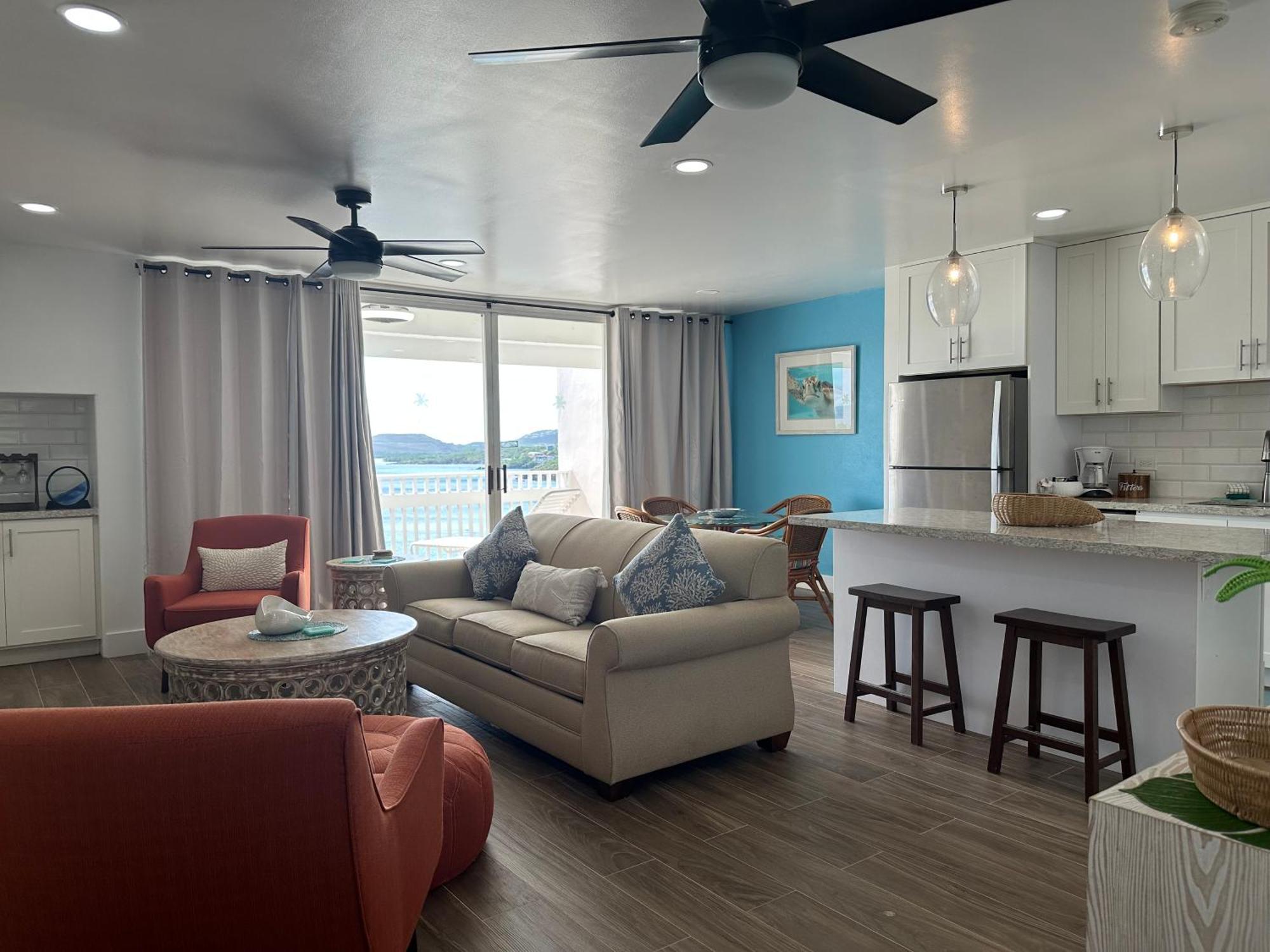 Hotel Secret Harbour Beach 4*