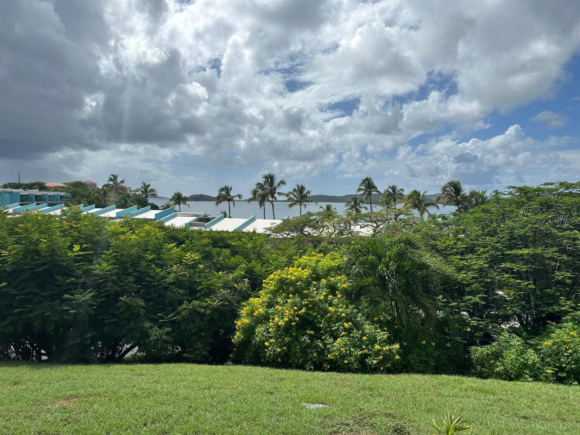 Secret Harbour Beach Hotel 4*