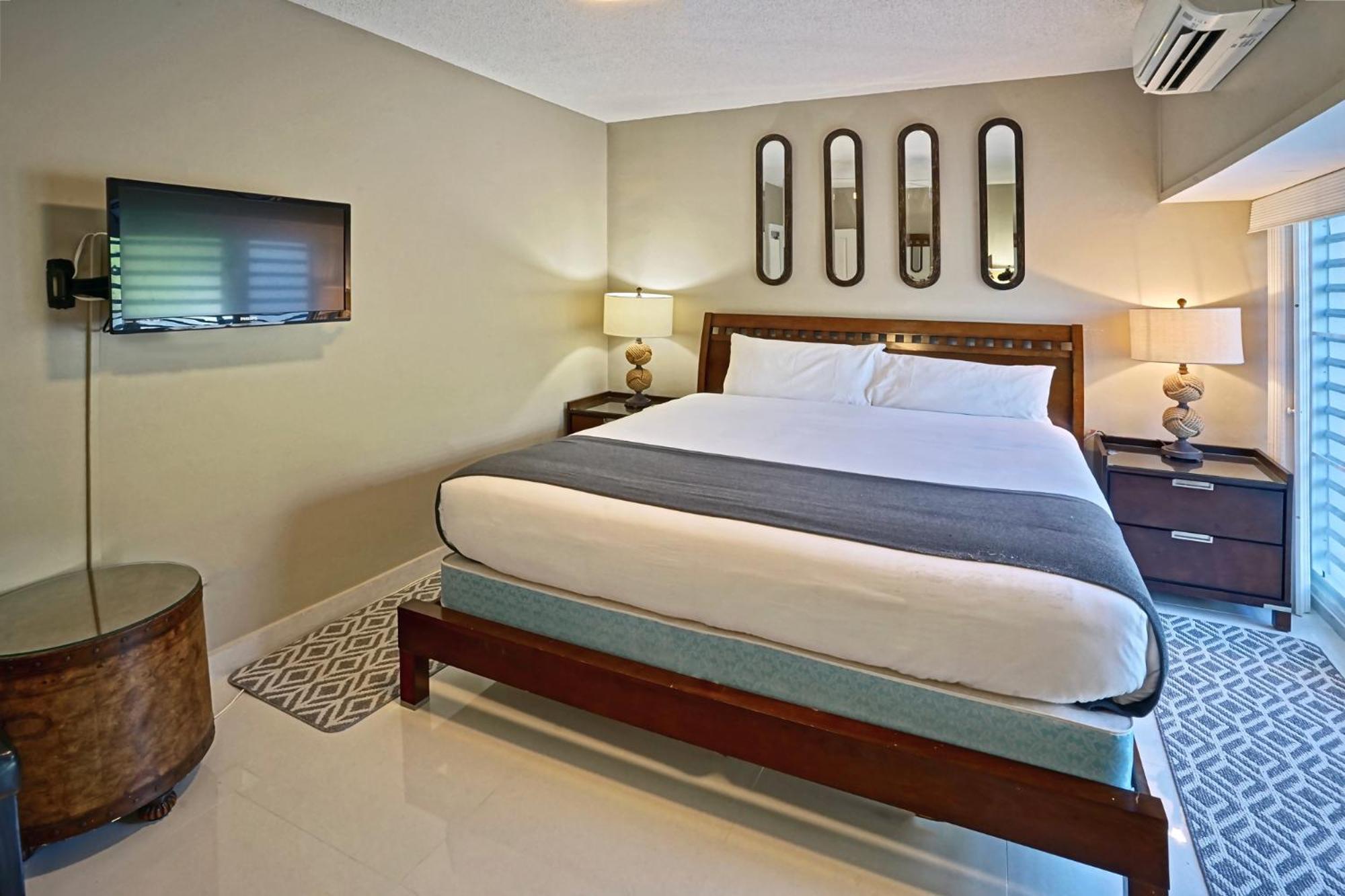 Secret Harbour Beach Hotel Nazareth