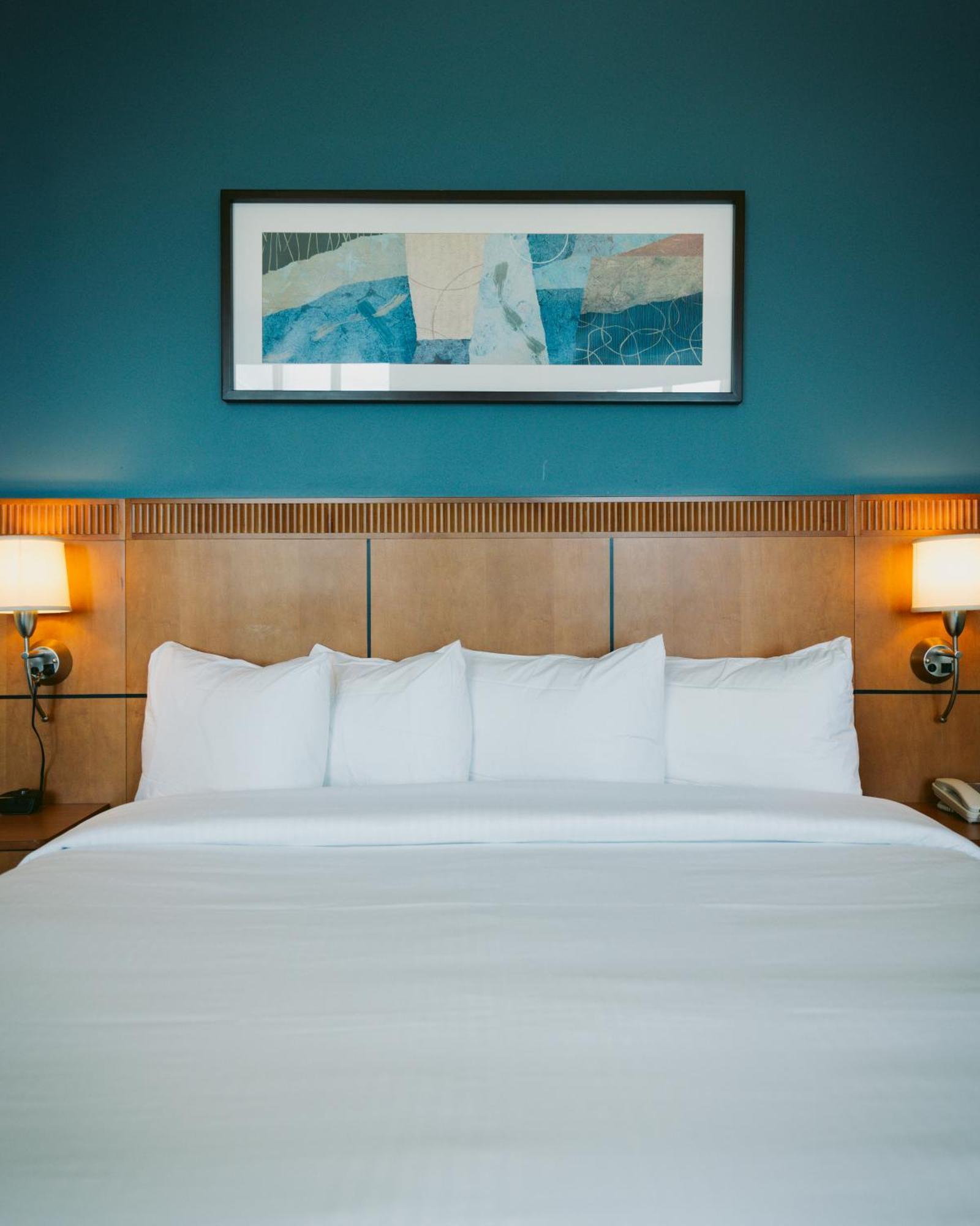 Courtyard Hotel 3*
