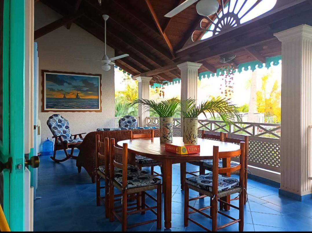 Apartamento La Dolce Beachfront Hotels, Terrenas, Samana