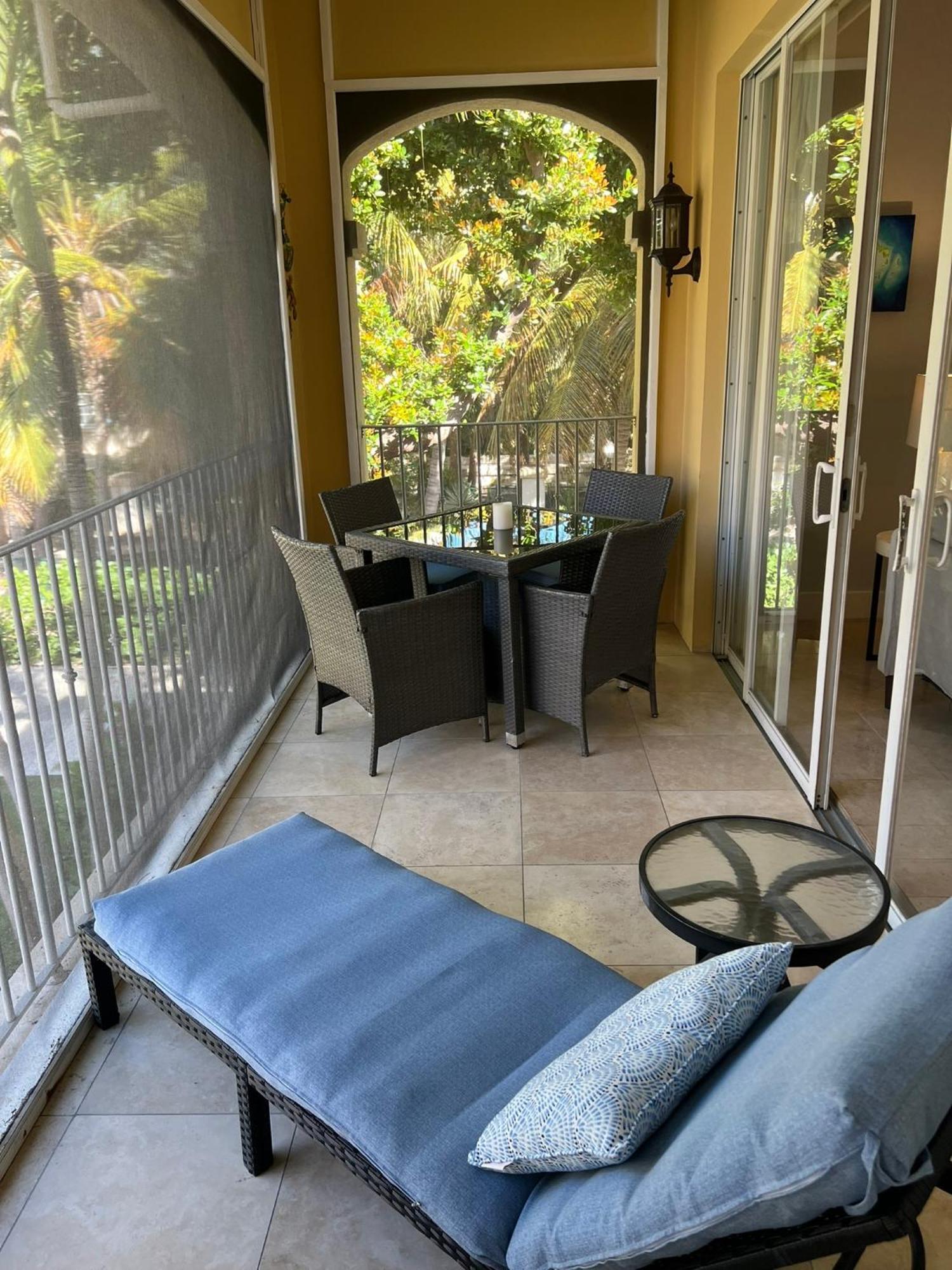 Renaissance Grace Bay