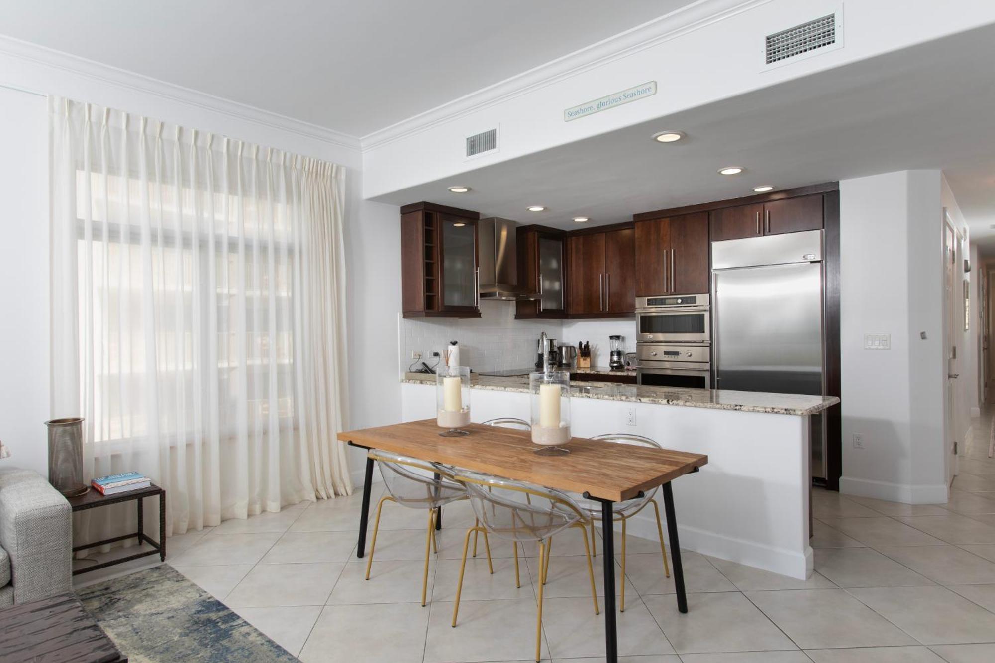 Apartment South Bay Club 17- 2 Bedroom 2 Bathroom Unit *