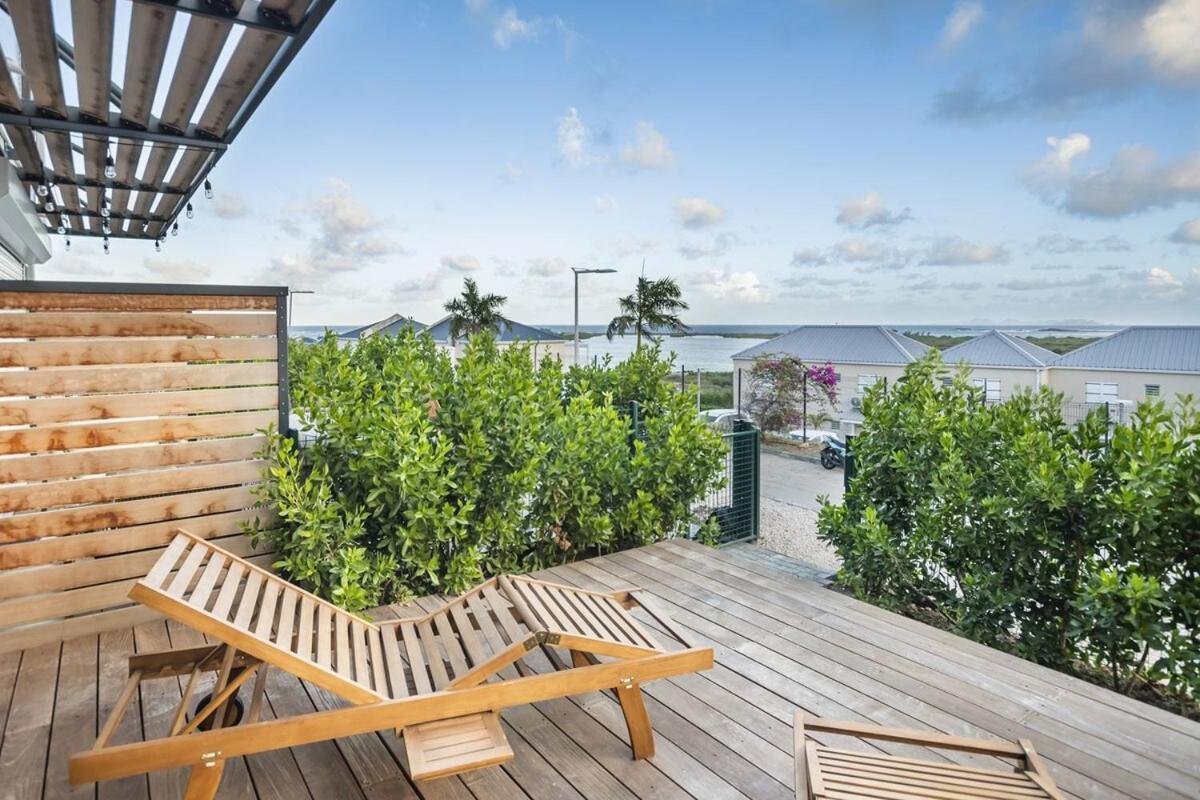 Nouveau Sur Les Hauts De La Baieorientale, 4p Apartment *