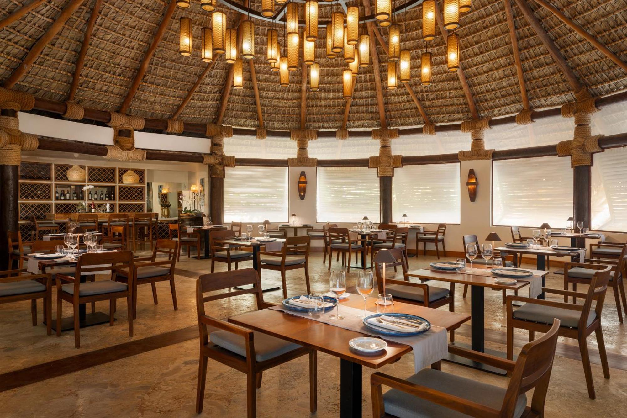 Zoetry Agua Resort