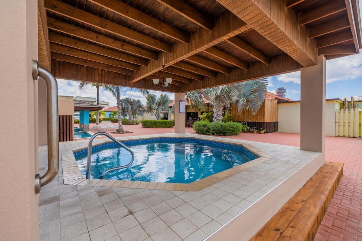 Treasures At The Pearl Eagle Palm Beach
