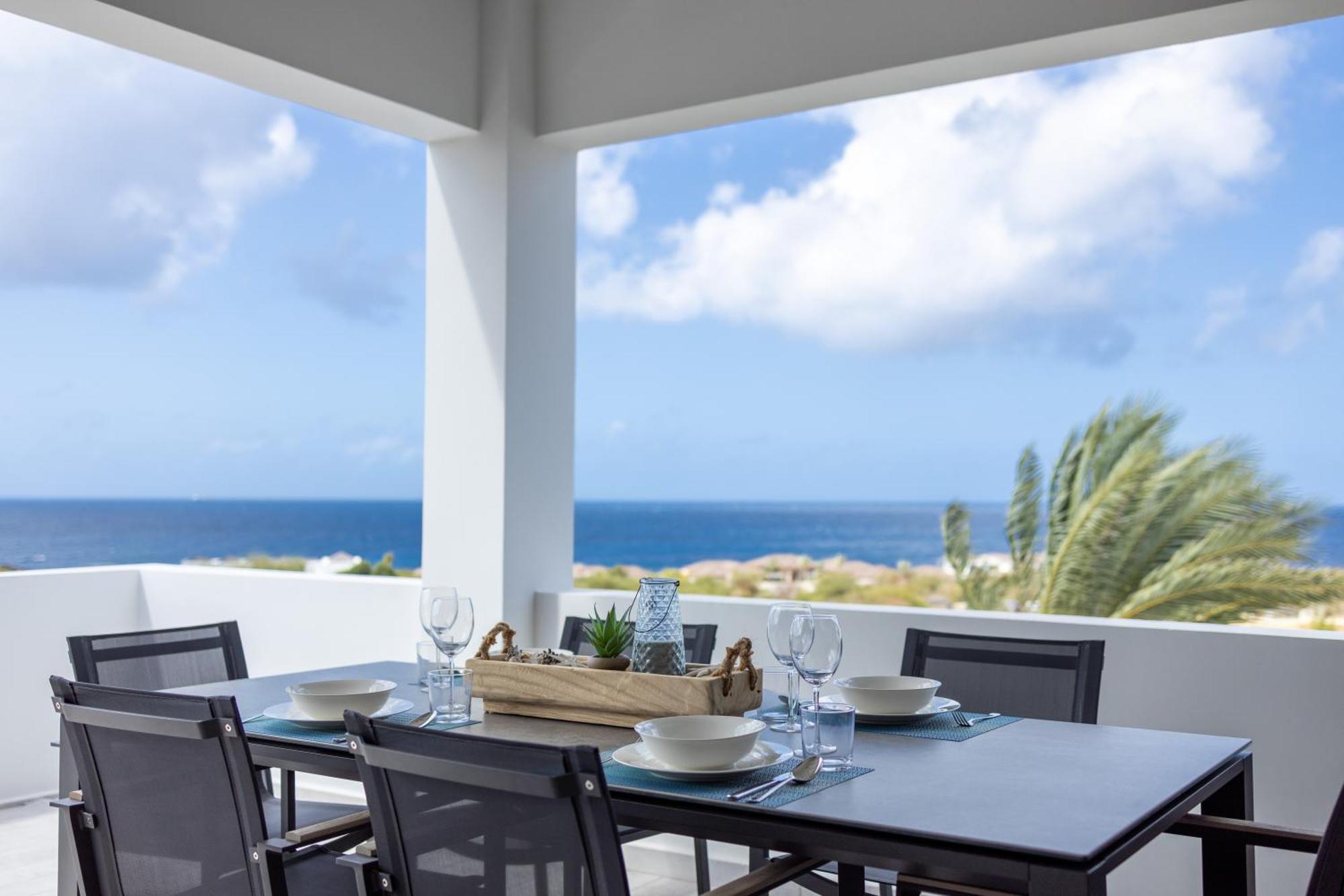 Resort The Reef - Blue Bay Golf & *