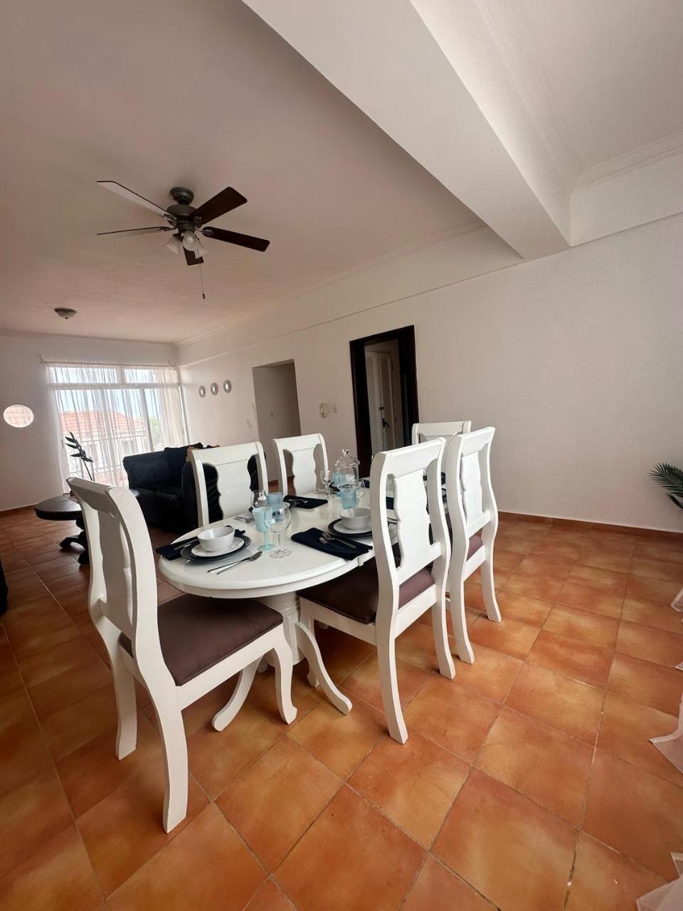 Apartment Big Whit Pool Jacuzzi Terrace