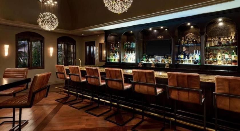 Resort Seven Stars & 4*