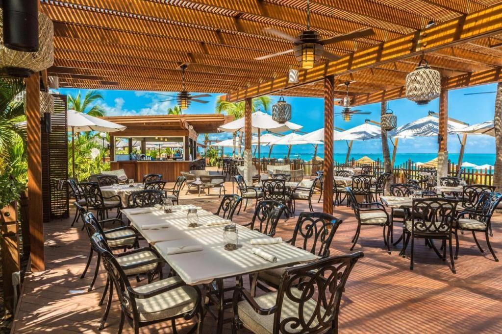 Seven Stars & 4* Grace Bay