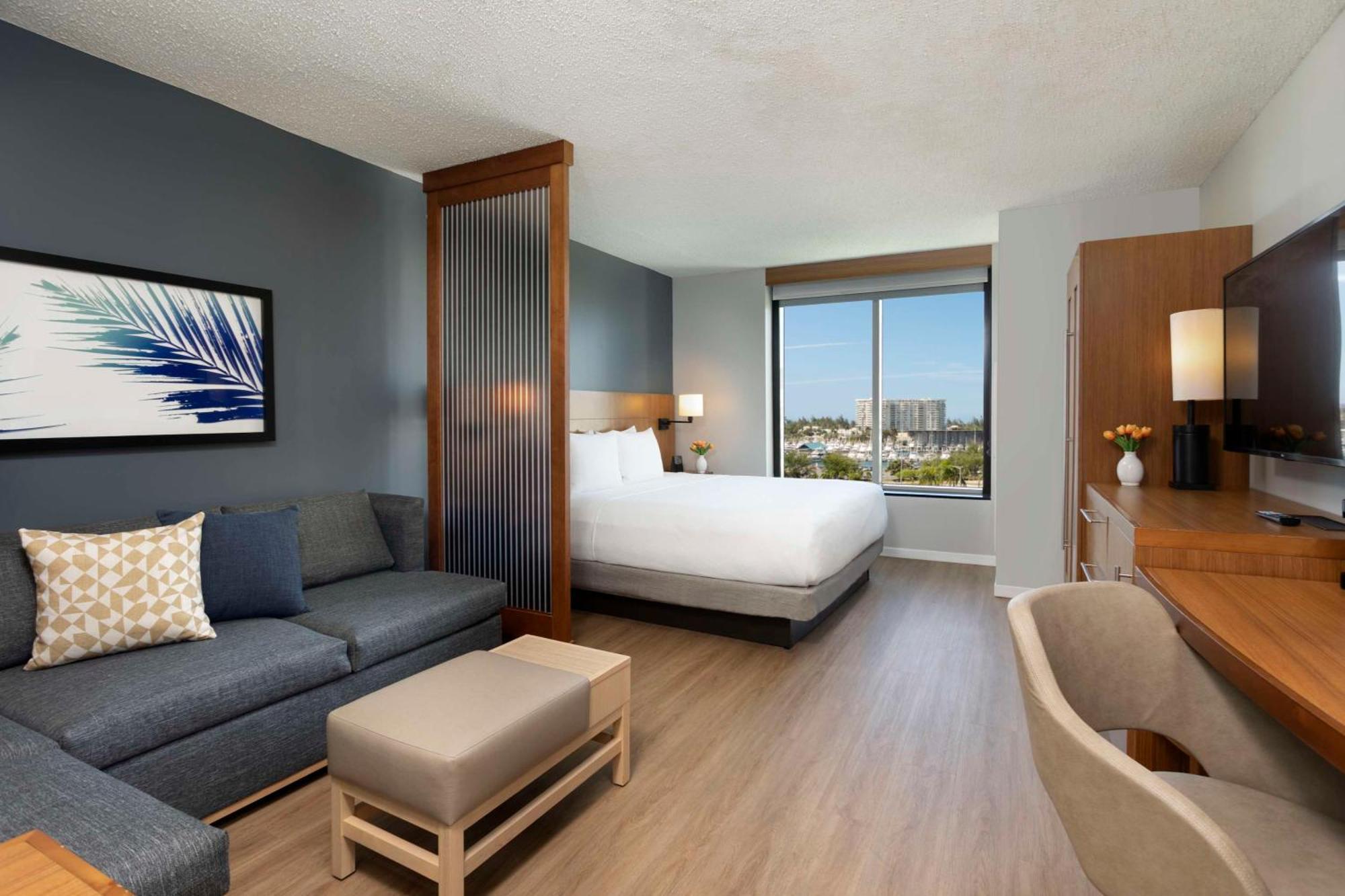 Hyatt Place 3*