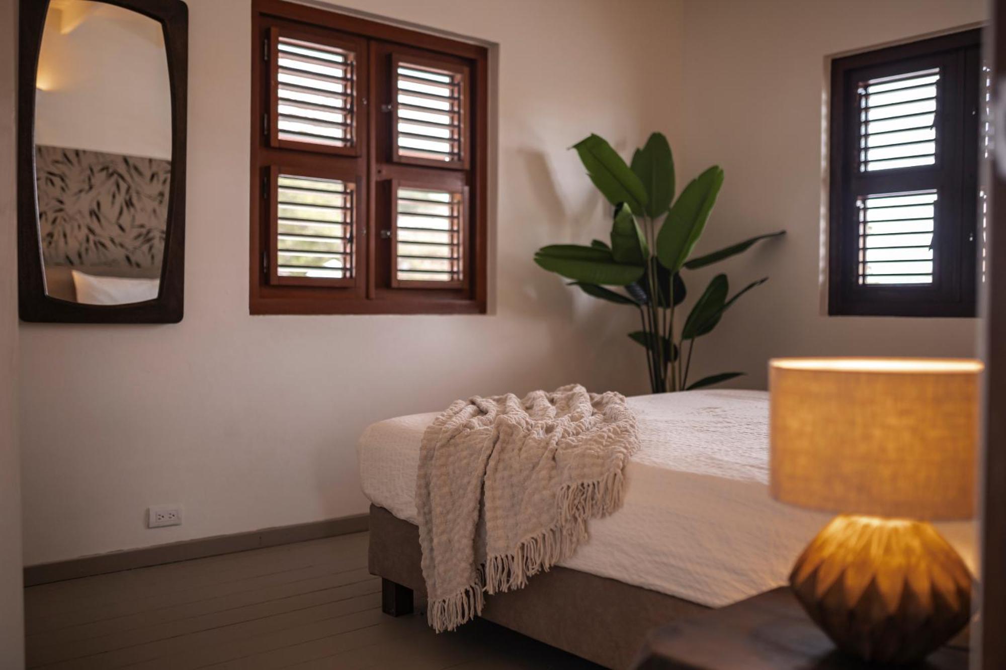 Botanique Bungalows Westpunt Aparthotel 3*