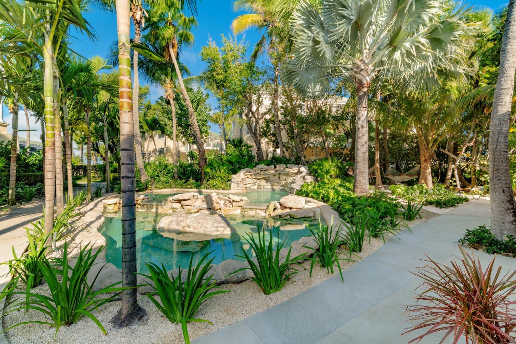 The Sands At 4*