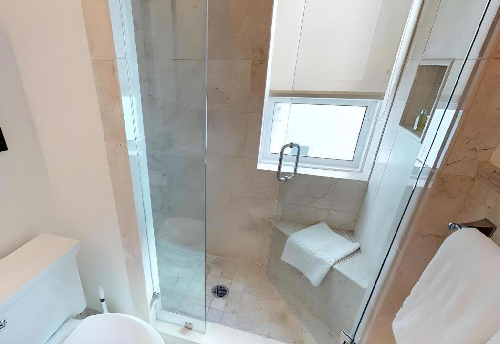 Resort Seven Stars & 4*