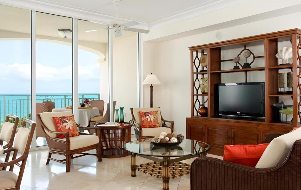 Resort Seven Stars & Grace Bay