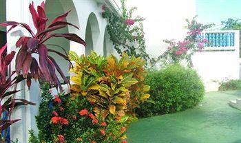 Blue Skies Hotel 3*