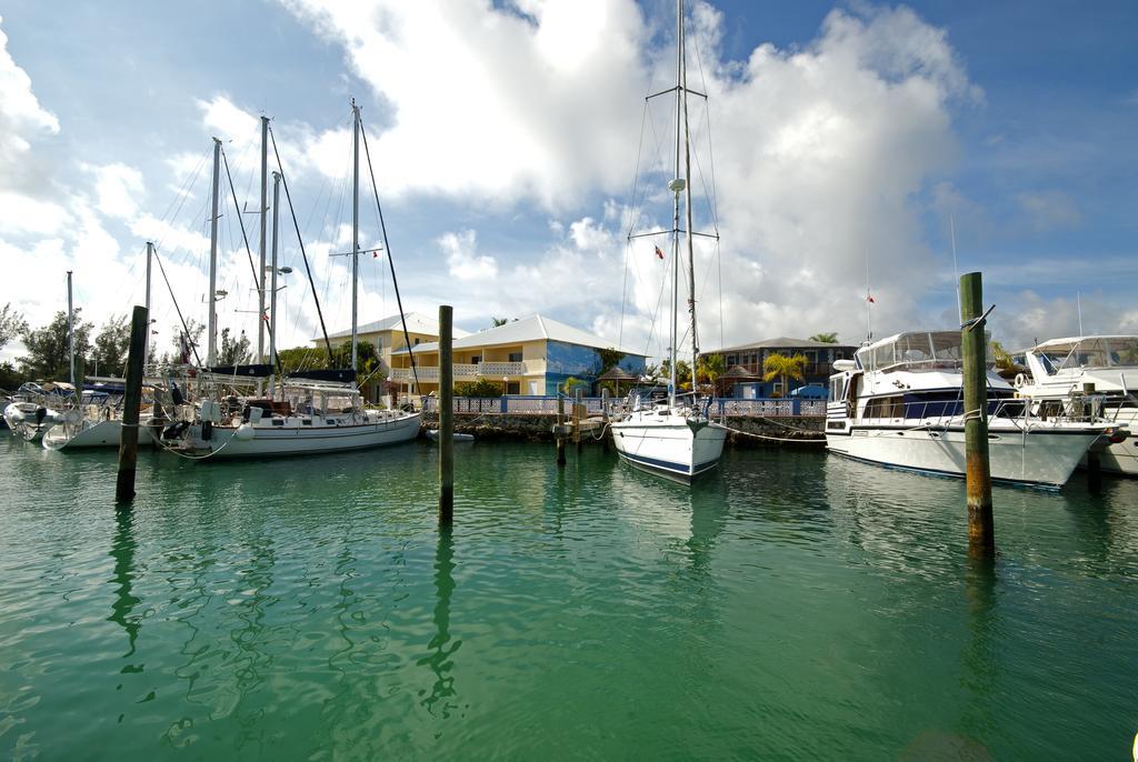 Ocean Reef Yacht Club & Resort 3*