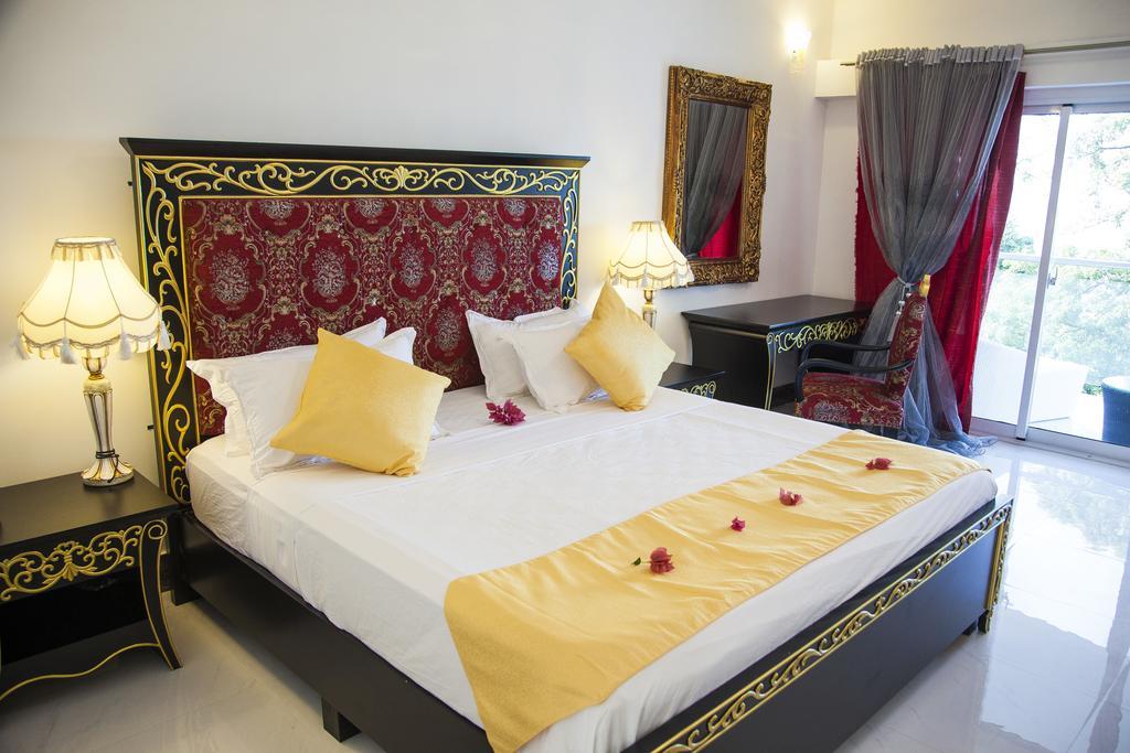 Bacolet Club Hotel Scarborough