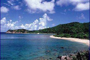 Resort Nail Bay