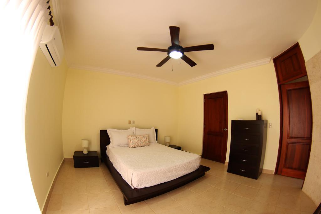 Paradise Condos Apartment *